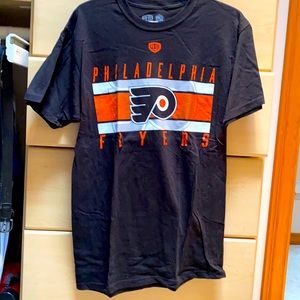 Black and Orange flyers tshirt from NHL. Size M